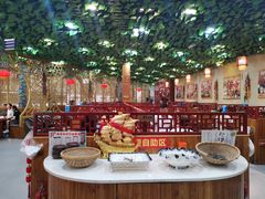 -袁小二大东北铁锅炖(吉祥村总部)