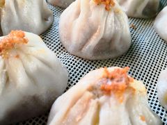 蟹粉小笼包-忆秦园小笼包(惠山古镇总店)