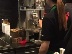 -星巴克(上海虹桥南丰城办公楼店)