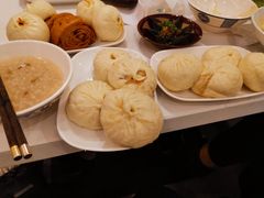 -李与白包子铺(桐梓林店)