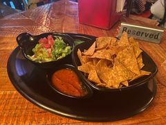 牛油果酱配玉米片-Luchador摔跤手墨西哥餐厅(恒宇广场店)