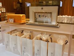 -银座仁志川·生吐司专门店(香港广场店)