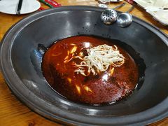 -咱屯子铁锅炖直营店(保利店)