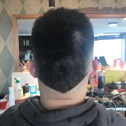 -Libertines barbershop 浪子理发店
