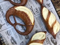 -啊噗吐呦现场烘焙(麦凯乐店)