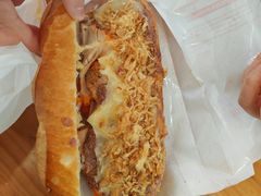 -Bánh Mì Huynh Hoa