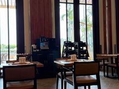 -亚龙湾希尔顿自助餐厅·海鲜·烧烤·沙滩BBQ·现场乐队