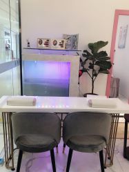 -纤指百魅美甲美睫