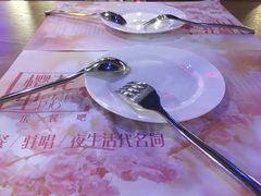 -樱花里音乐餐吧·牛扒椰子鸡(东圃店)