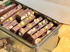 -Laderach 莱德拉(上海环贸iapm店)