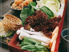 -湊湊火锅·茶憩(打浦桥日月光店)