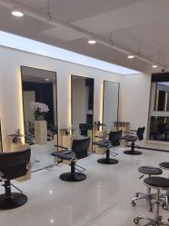 -a·f one hair salon