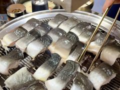 -围炉肉舍•炭烤活鳗•丹东海鲜烤肉(步行街店)