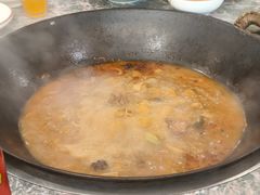 -三里屯土灶炖公鸡地锅鸡(江东店)