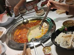 -老房老舍重庆火锅(假日城市店)