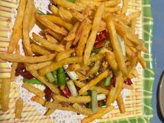 -肥肥虾庄·金牌油焖大虾(杨园滨江时代walk店)