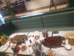 -江边城外烤全鱼(世茂广场店)