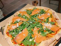 芝麻菜三文鱼披萨-速度披萨(蓝色港湾店)