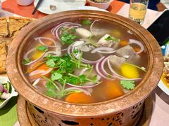 -艾尼巴億餐厅 Aini Bayi Restaurant(曲阳路店)