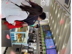 -CoCo都可(湖滨银泰店B区店)