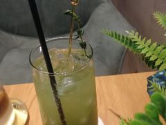 -ZING COFFEE 镜咖啡