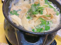 -官塘陈记鱼生·潮汕砂锅粥·牛肉火锅(潮枫路总店)