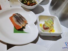 -领鲜活海鲜榴莲自助火锅(东门店)