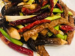 鸡纵菌炒牛柳-唐宫海鲜舫