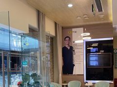 -维乐口腔(美维云门诊陆家嘴店)