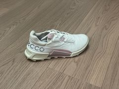 -爱革·奢品·鞋包·衣物·家居(博荟广场店)