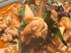 -龙巢盱眙龙虾·牛蛙·烧烤宵夜(八卦岭店)