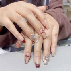 -艾珂·美甲美睫