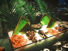 -唐拉雅秀酒店-西锦汇空中BBQ·思创餐厅