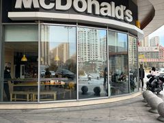 -麦当劳(银泰城店)