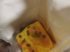-云朵上的鱼(莘庄店)