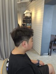 -藤野造型烫发染发