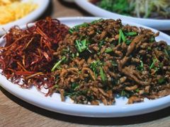 香辣肉丝-姥姥家春饼店(佳亿时尚广场店)