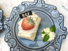 奶油草莓稞蛋糕-RGF(巨鹿路店)