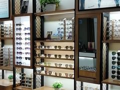 -LOGO眼镜·蔡司品牌折扣店(龙华清湖店)