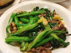 草菇牛肉炒菜心-惠爱餐厅