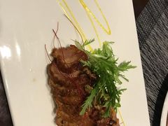 -悦享绿山墙西餐厅