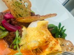 慢炖牛小排班尼迪克-城市露台景观餐厅(淮海路店)