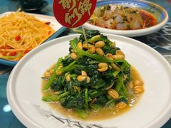 -三江源美食城