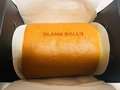 -白蘭BLANK(杭州湖滨银泰in77C区店)