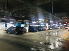 -万象城-停车场