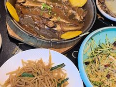 -五谷丰登农家院·地道胶东菜·海鲜烧烤(威海店)