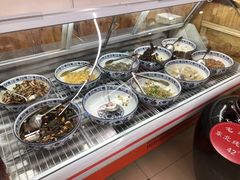 -屯老二农家铁锅炖·行业领军者(梅江店)