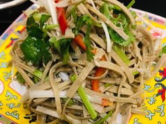 凉拌豆腐丝-芦月轩羊蝎子(北蜂窝店)