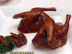 玻璃烧乳鸽-利苑酒家(宜安广场店)