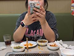 -海底捞火锅(凯德广场店)